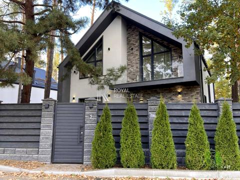 дом по адресу Апрельская ул.