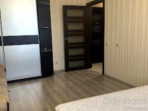 квартира за адресою Академіка Глушкова просп., 9-Д