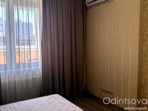 квартира за адресою Академіка Глушкова просп., 9-Д