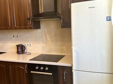 квартира за адресою Академіка Глушкова просп., 9-Д