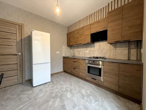 квартира за адресою Панаса Мирного вул., (Будинок 1)