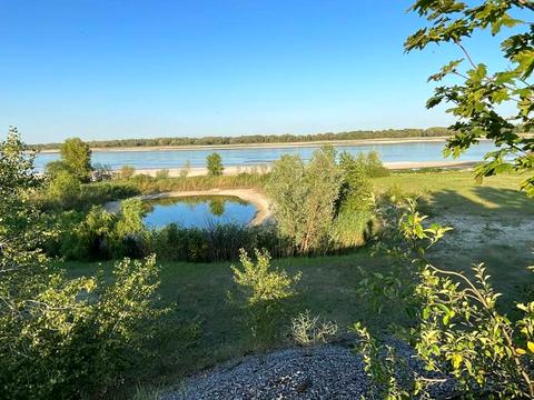 коммерческая по адресу Дніпрова, 1