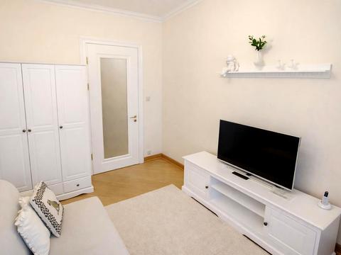 квартира по адресу Квитневая ул., 10