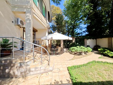 будинок за адресою Педагогічна вул., 25/2