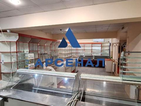 комерційна за адресою Незалежної України вул. (40 років Радянської України), 49