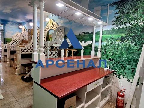 комерційна за адресою Незалежної України вул. (40 років Радянської України), 49