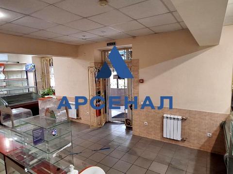 комерційна за адресою Незалежної України вул. (40 років Радянської України), 49