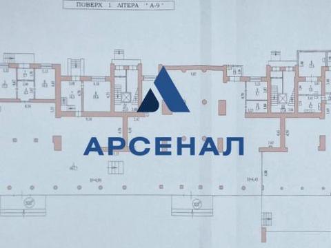 комерційна за адресою Центральний бульв., 4