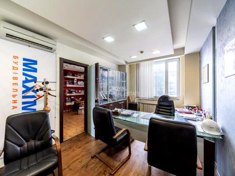 комерційна за адресою Здолбунівська вул., 7-А