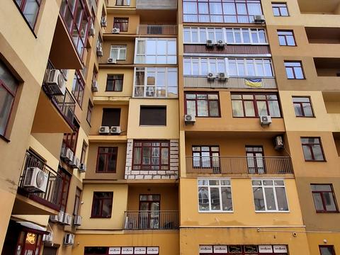 квартира за адресою Євгена Коновальця вул. (Щорса), 36-Е