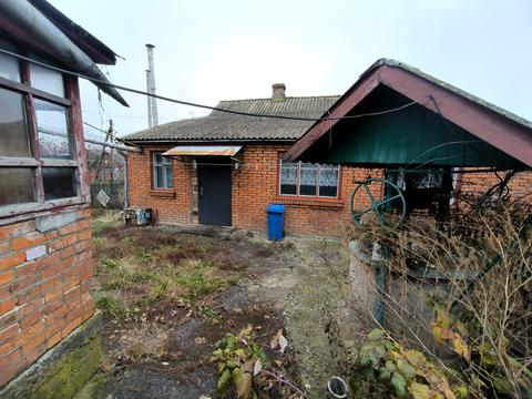 дом по адресу вул. Миру 12