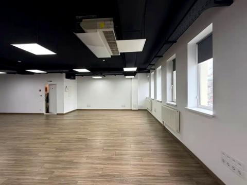 комерційна за адресою Павла Нірінберга вул. (Баумана), 10