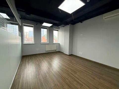 комерційна за адресою Павла Нірінберга вул. (Баумана), 10