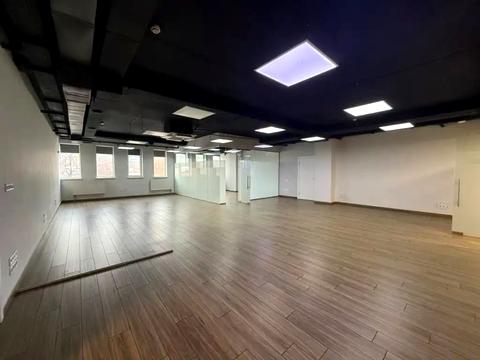 комерційна за адресою Павла Нірінберга вул. (Баумана), 10