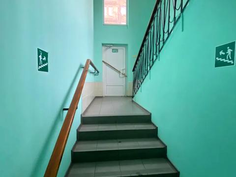 комерційна за адресою Дмитра Яворницького просп. (Карла Маркса), 123-А