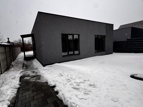 дом по адресу Янтарная ул.