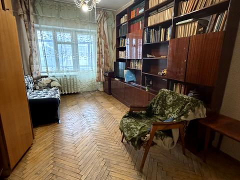 квартира за адресою Львів, Мирона Тарнавського вул. (Кутузова), 106