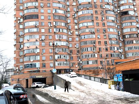 паркоместо по адресу Срибнокильская ул., 14-А