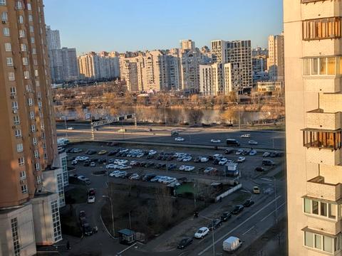 кімната за адресою Лариси Руденко вул., 3-А