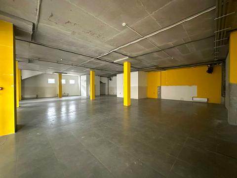 комерційна за адресою Вокзальна пл. (Петровського), 1