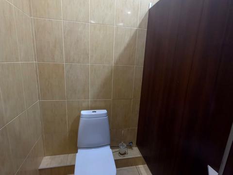 комерційна за адресою Дмитра Яворницького просп. (Карла Маркса), 40