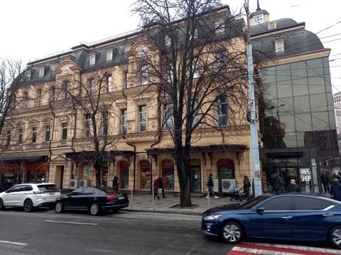 комерційна за адресою Дмитра Яворницького просп. (Карла Маркса), 40