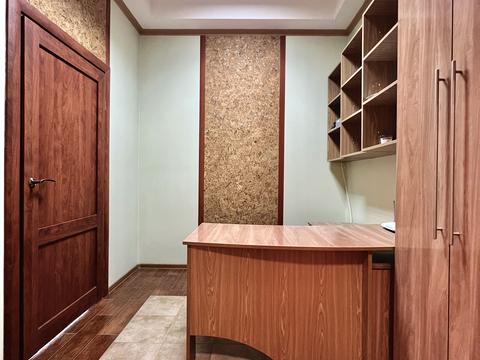 комерційна за адресою Андрея Шептицького вул., 5