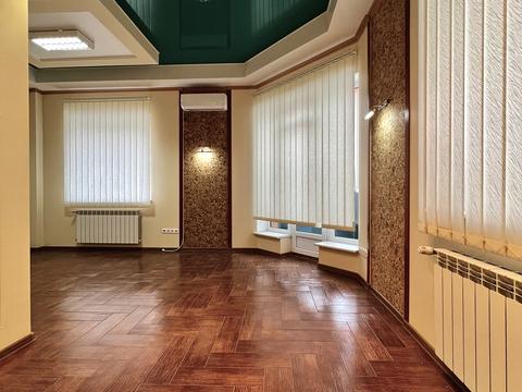 комерційна за адресою Андрея Шептицького вул., 5