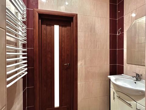 комерційна за адресою Андрея Шептицького вул., 5