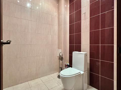 комерційна за адресою Андрея Шептицького вул., 5