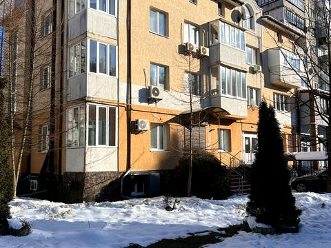 комерційна за адресою Андрея Шептицького вул., 5