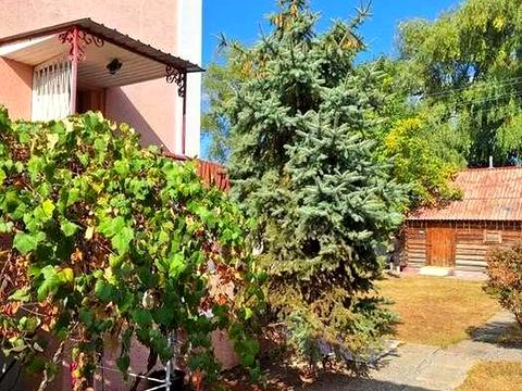 будинок за адресою Кар'єрна вул.