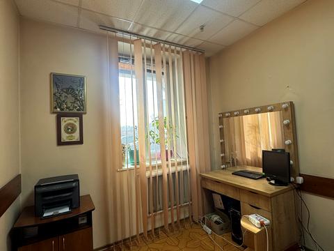 комерційна за адресою Брацлавська вул. (Островського), 29