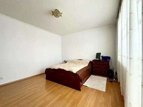 квартира за адресою Залізнична вул., 2