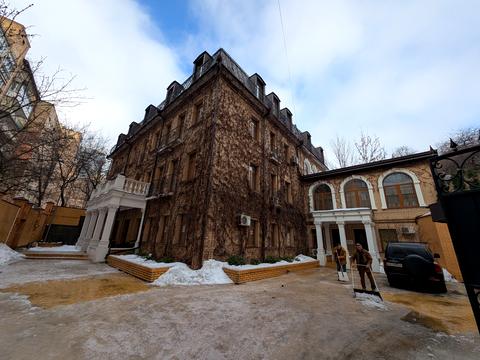 комерційна за адресою Жилянська вул., 72-А