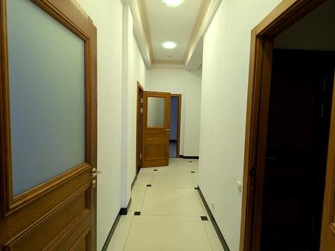 комерційна за адресою Жилянська вул., 72-А