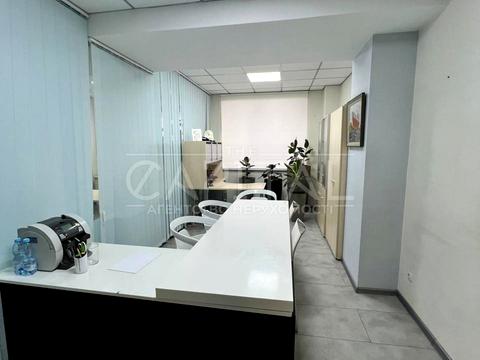 коммерческая по адресу Спортивная пл., 1