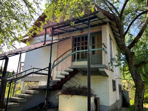 будинок за адресою Лісна