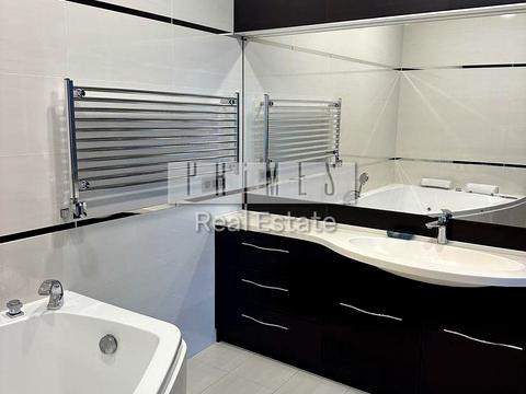 квартира по адресу Андрея Верхогляда ул. (Михайла Драгомирова), 9