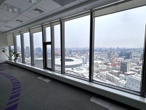 комерційна за адресою Спортивна пл., 1