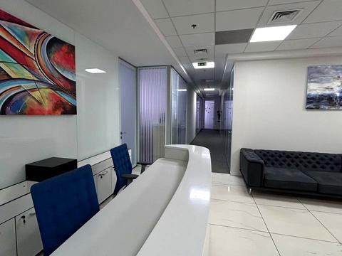 комерційна за адресою Спортивна пл., 1