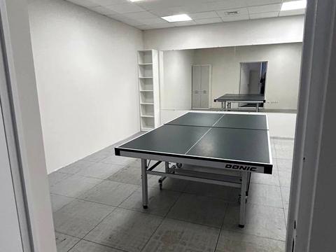 комерційна за адресою Спортивна пл., 1