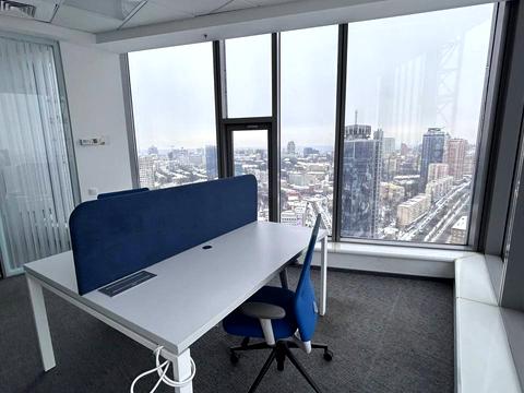 комерційна за адресою Спортивна пл., 1