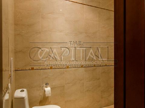 комерційна за адресою Шовковична вул., 21