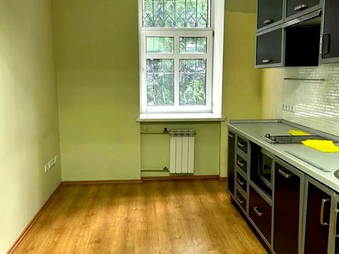 коммерческая по адресу Саксаганского ул., 111А