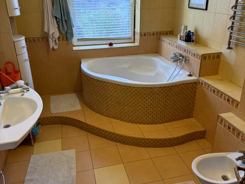 дом по адресу пгт. Брюховичи, Ясная ул., 7