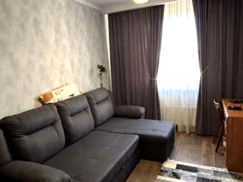 квартира за адресою Перлинна вул., 8