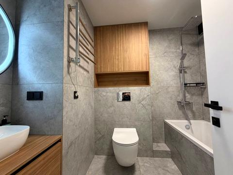 квартира за адресою Степана Бандери вул., 77-Б