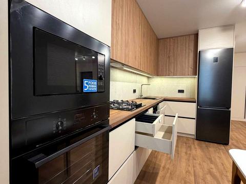 квартира за адресою Степана Бандери вул., 77-Б