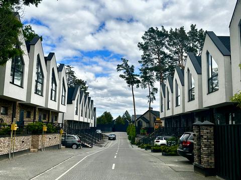 дом по адресу Евгения Коновальца ул.